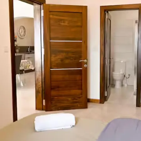 公寓 Binja Rustika *