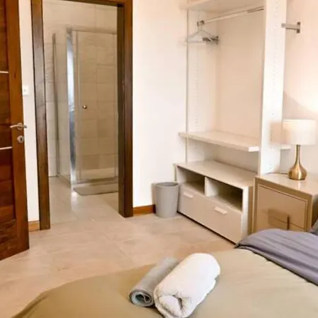 公寓 Binja Rustika *