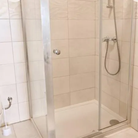 Binja Rustika 公寓 *